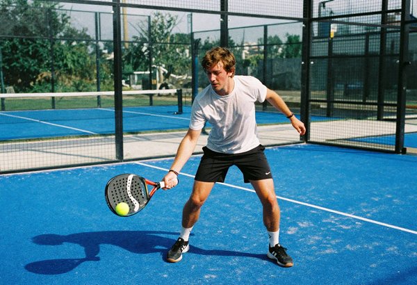 Padel en France : Ne restez pas sur vos acquis, passez au niveau supérieur